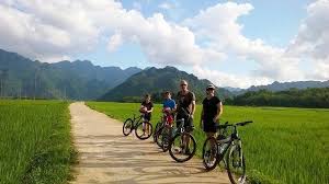 Bicycle Tour Hanoi Mai Chau Pu Luong 4 Days